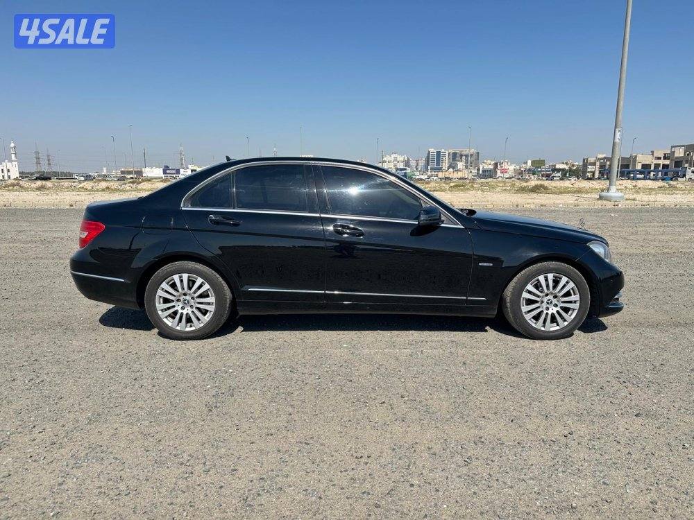 مرسيدس C 250 AMG موديل ٢٠١٢ بحالة فائقة النظافة5