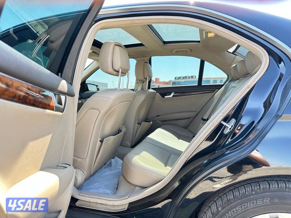 مرسيدس C 250 AMG موديل ٢٠١٢ بحالة فائقة النظافة10