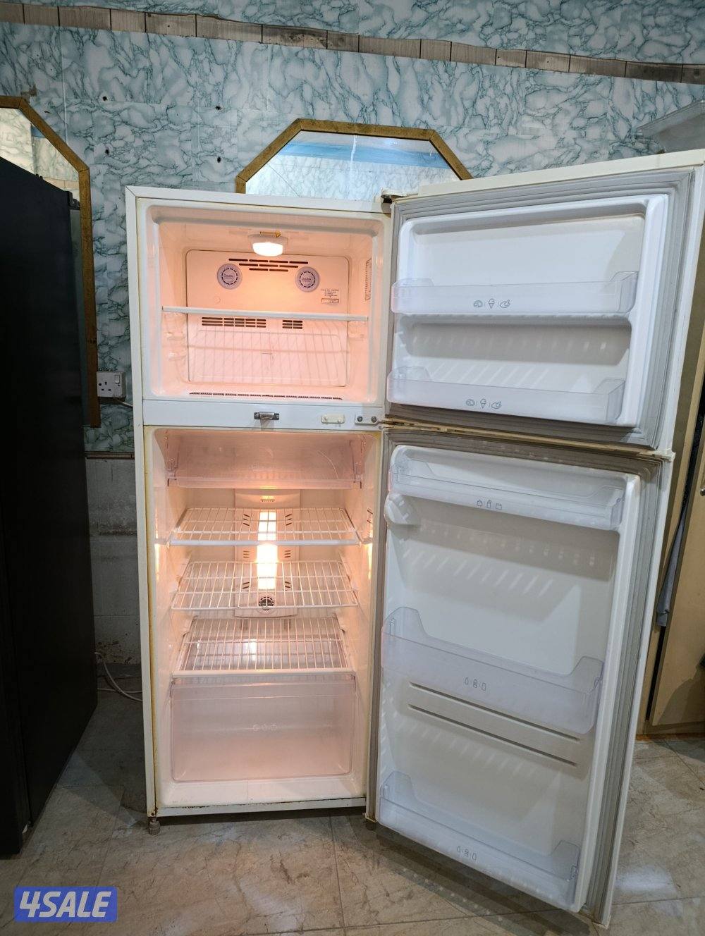 للبيع ثلاجه ال جى 16 قدم بحاله ممتازه مع التوصيل والكفاله1