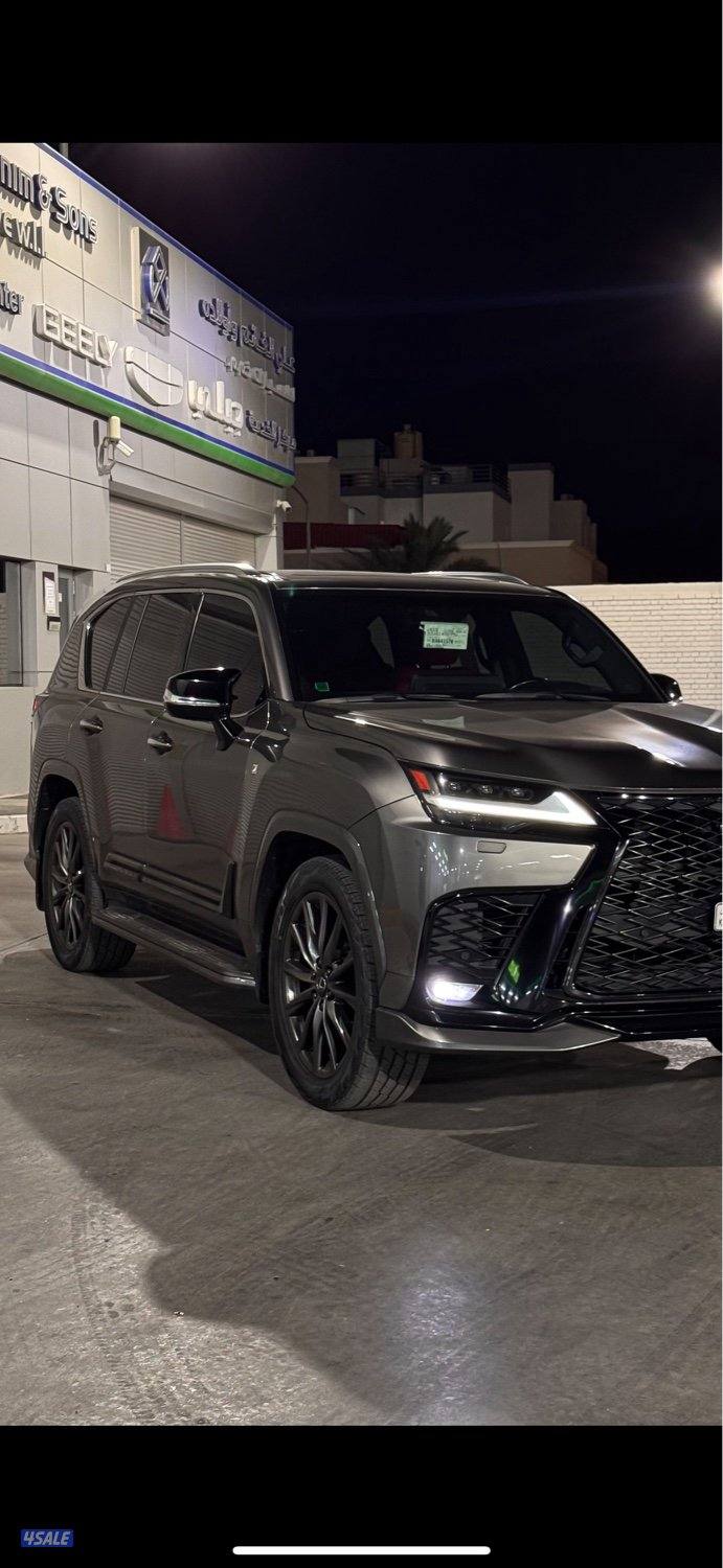 للبيع لكزس lx6001