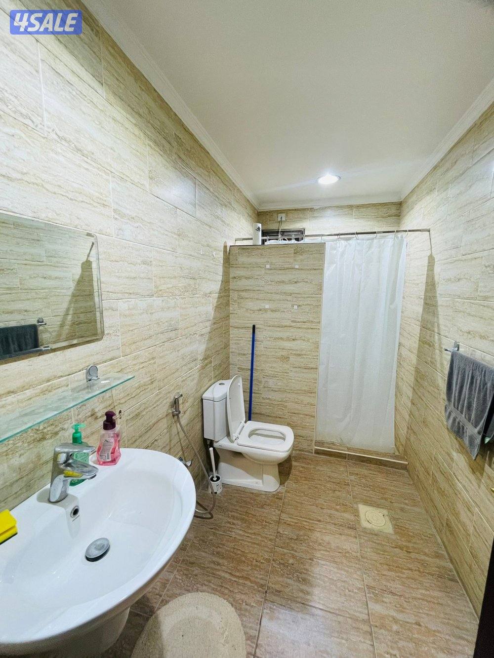 للايجار شاليه صف ثاني ٥ غرف نوم مسبح وحديقة12