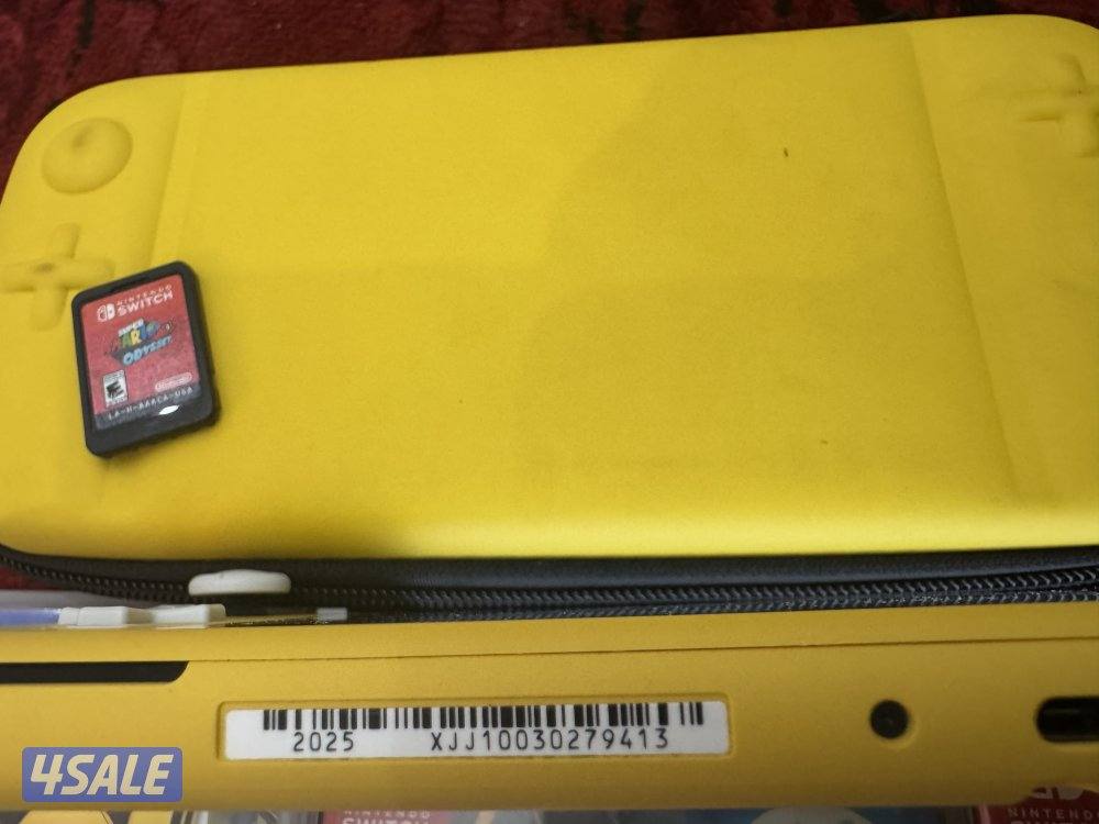 ناتندو سويتش لايت معاها اربع اشرطه4