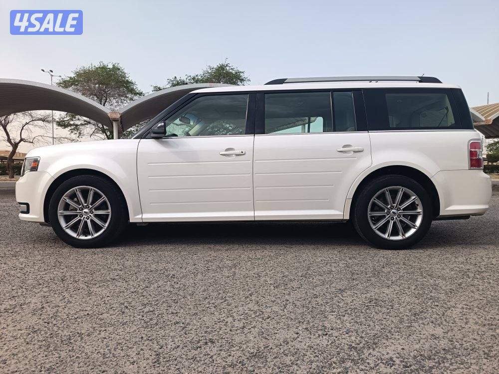 فورد فلكس 2014الغانم 7راكب تكييف خلفي بحاله ممتازه عداد/1420