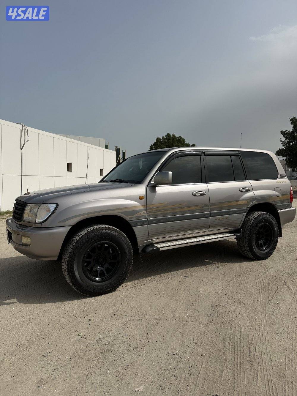 لاند كروزر GXR مديل ٢٠٠٢ تماتيك0