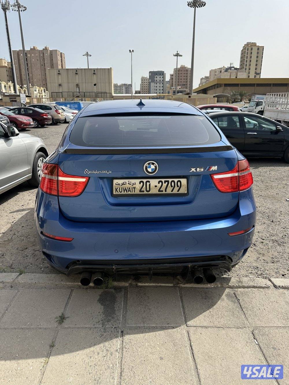 لعشاق الحالات النادره BMW X6 M10