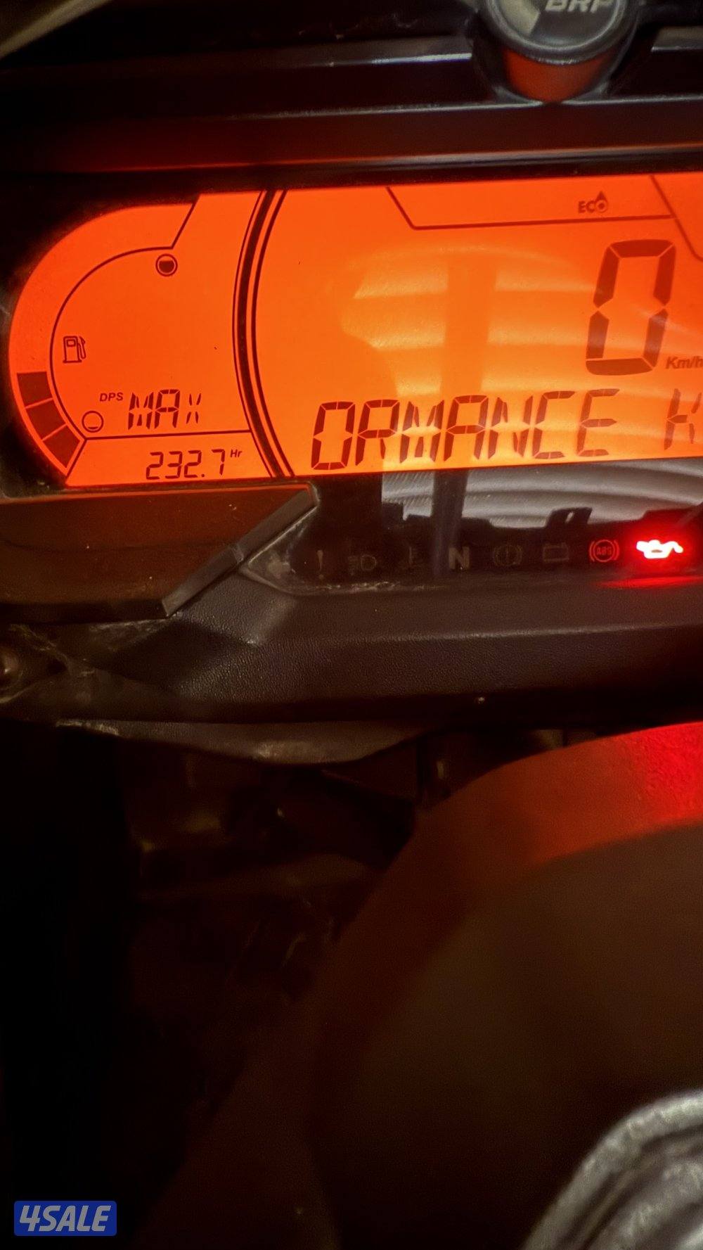 للبيع كانام ٢٠٢٠ MAVRICK X3 ماشي ٢٣٢ ساعة5