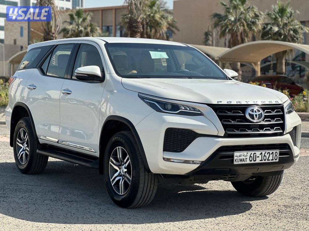 للبيع تويوتا فورتنر وارد الوكالة الساير0