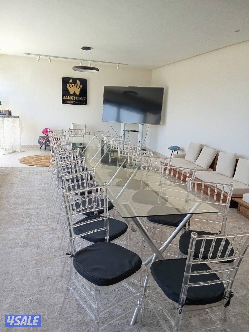 تاجير كراسي وطاولات و كوش وزينه العرس جميع مستلزمات الافراح والمناسبات14