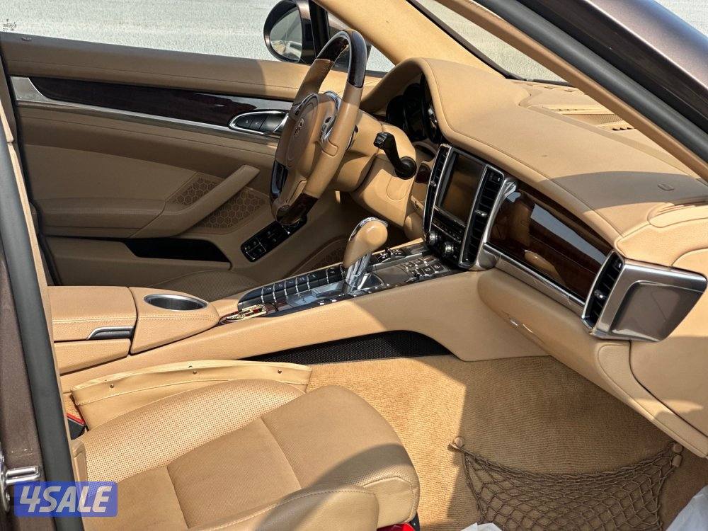 للبيع بورش باناميرا 4S ماشي ٩٠ الف كيلو4