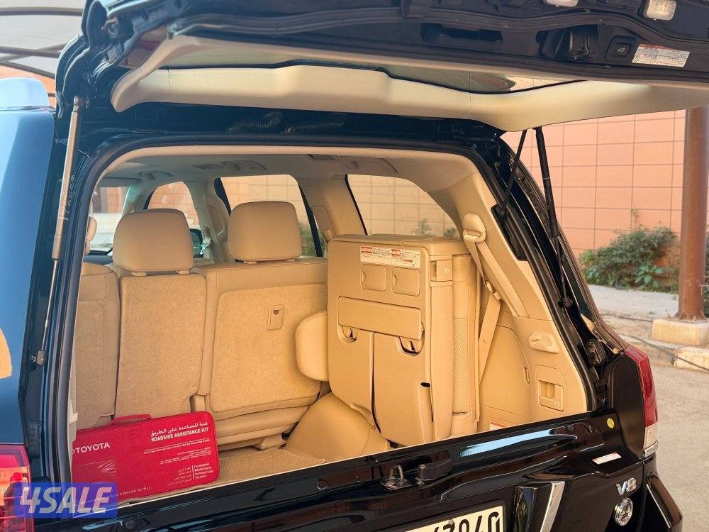 لاند كروزر تورنق 2019 الساير جلد6