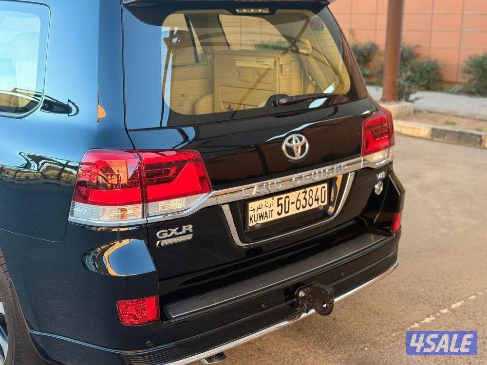 لاند كروزر تورنق 2019 الساير جلد9