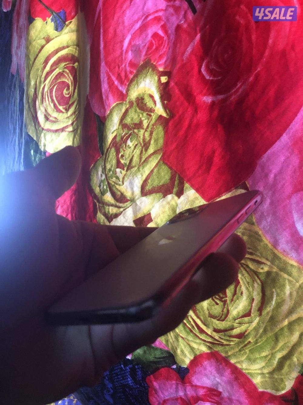 للبيع ايفون11برو4