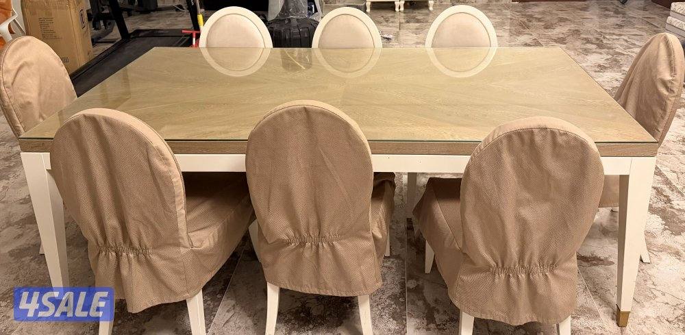 للبيع طاولة طعام فخمه2