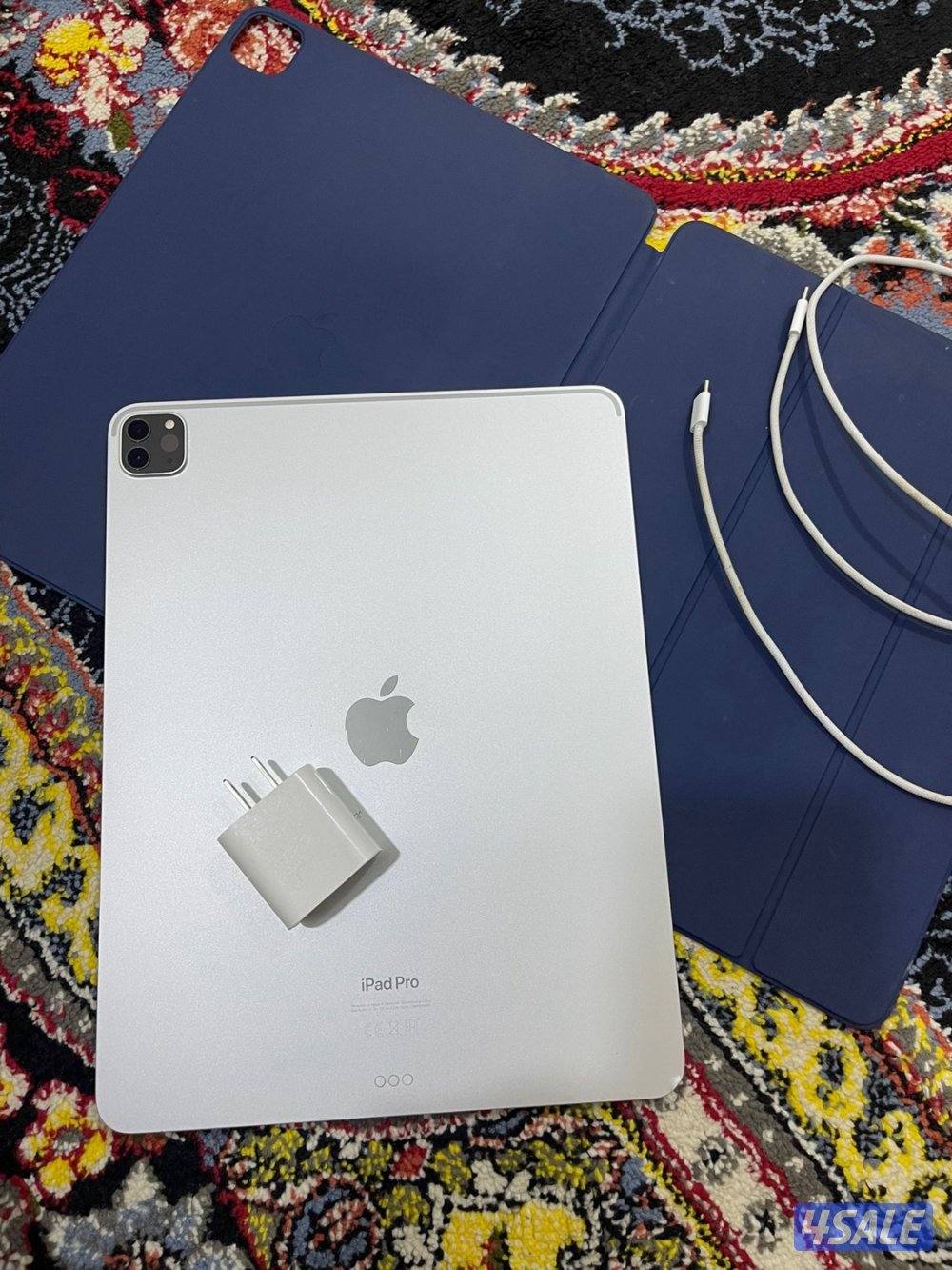 ايباد برو M2 الجيل السادس 12.9 انش 512 غيغا بطاريه 89 نظيف حيل مع شاحن11