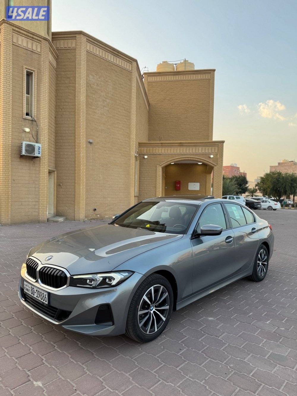للبيع بي ام 320i 20240