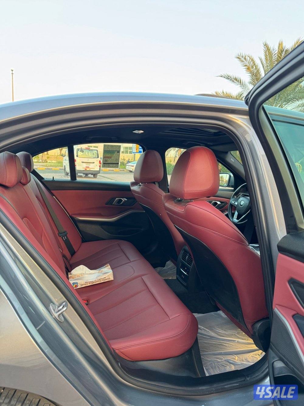 للبيع بي ام 320i 202412