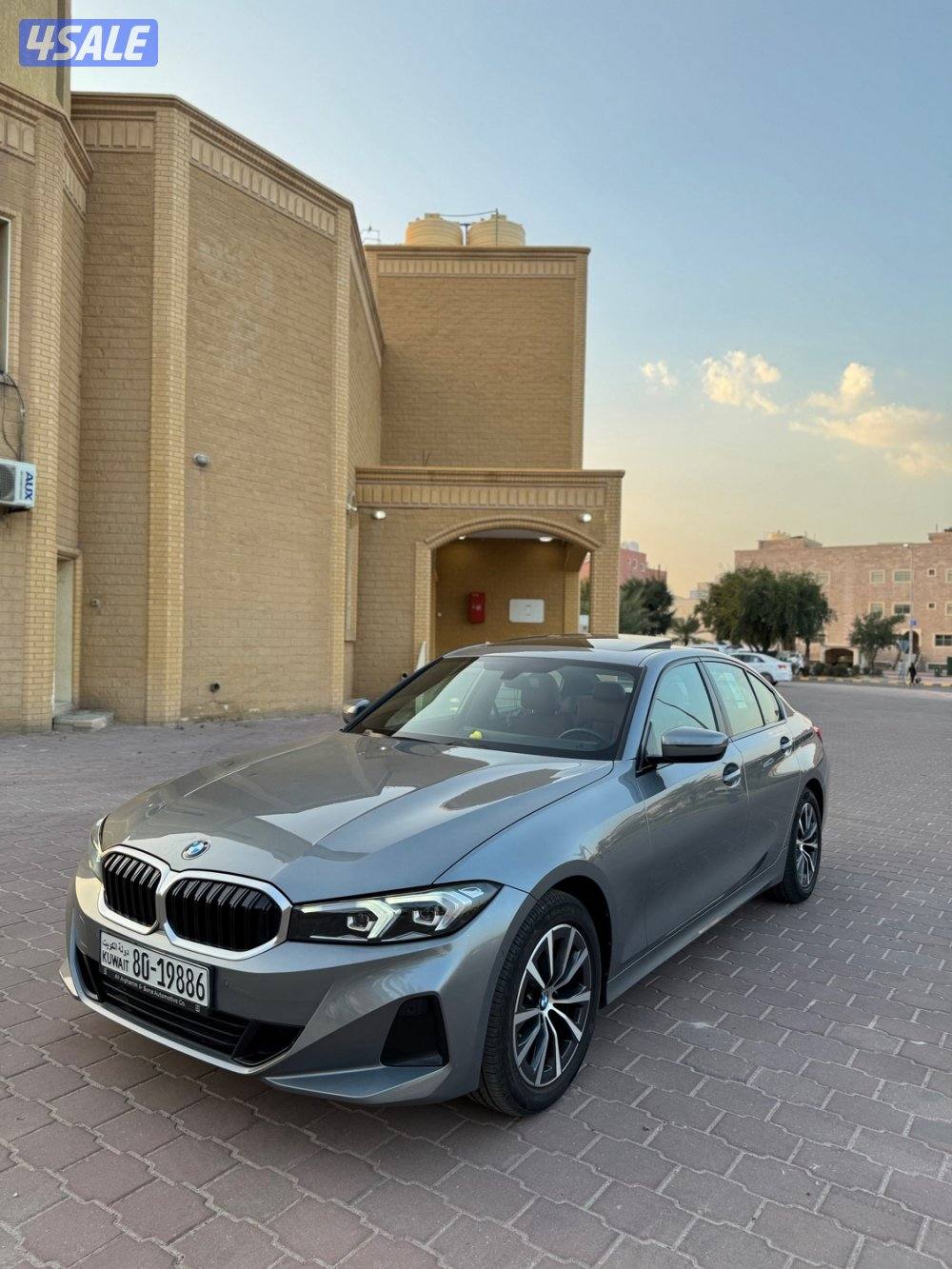 للبيع بي ام 320i 202415