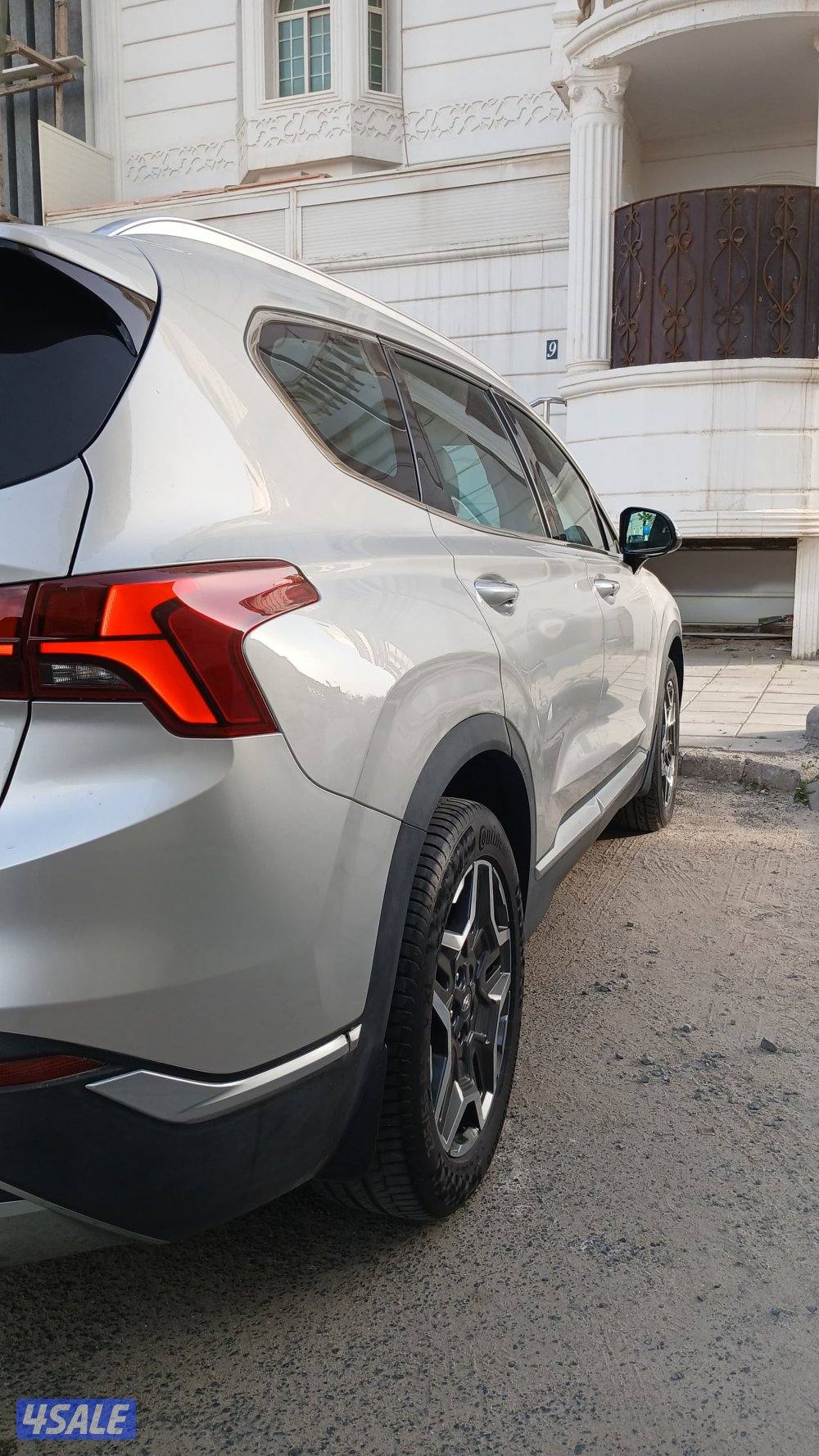 للبيع جيب هونداي سنتافيه موديل 2021 صبغ الوكاله ماشيه 17 الف كامل المو6