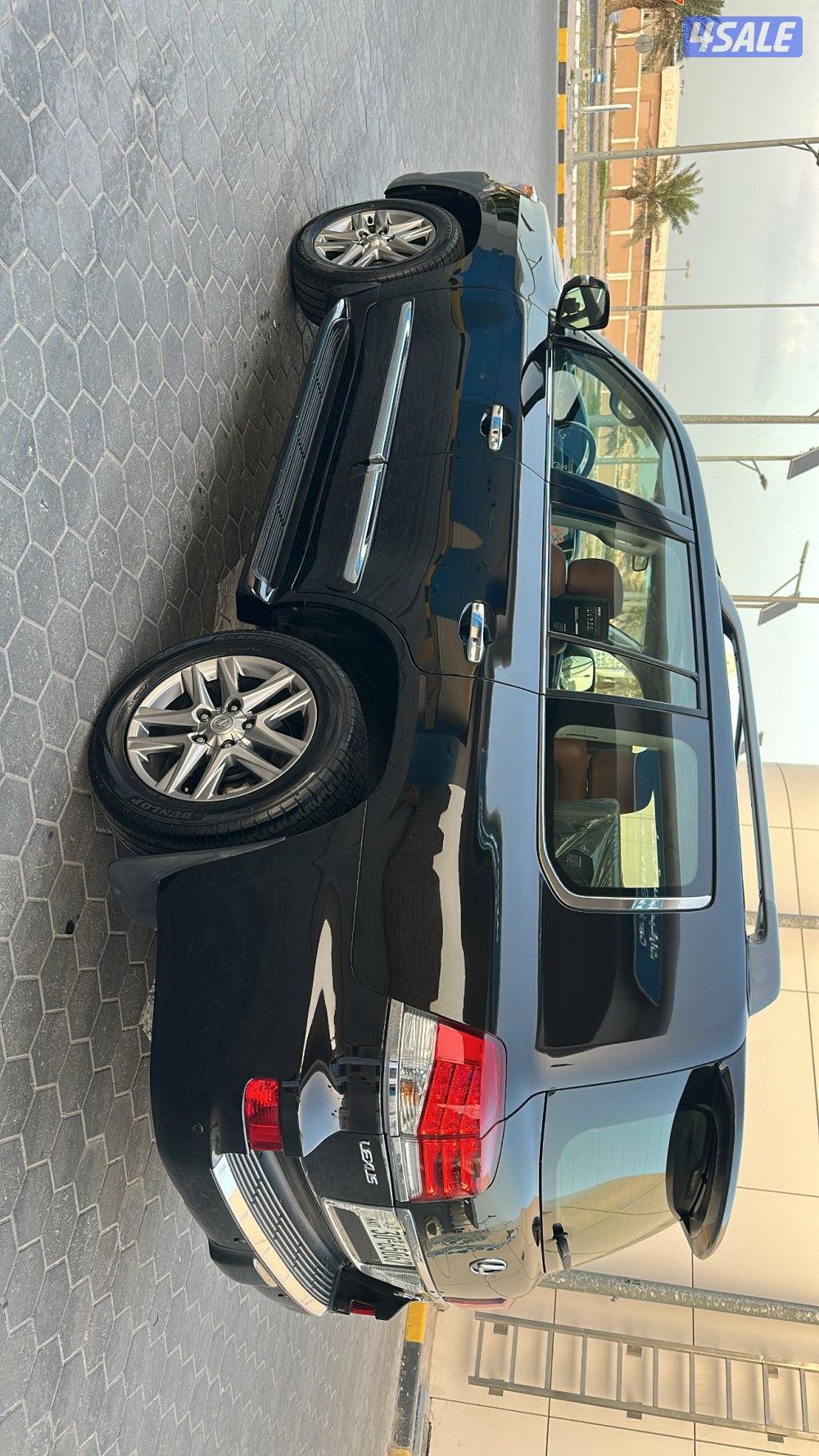 جيب لكسز Lx570 ماشي 130الف3