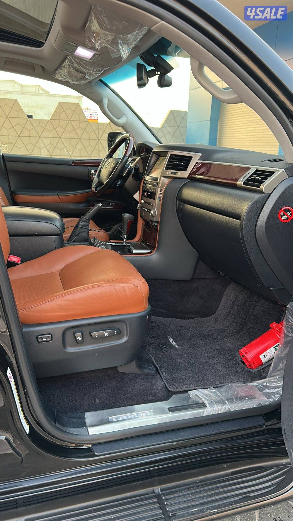 جيب لكسز Lx570 ماشي 130الف5