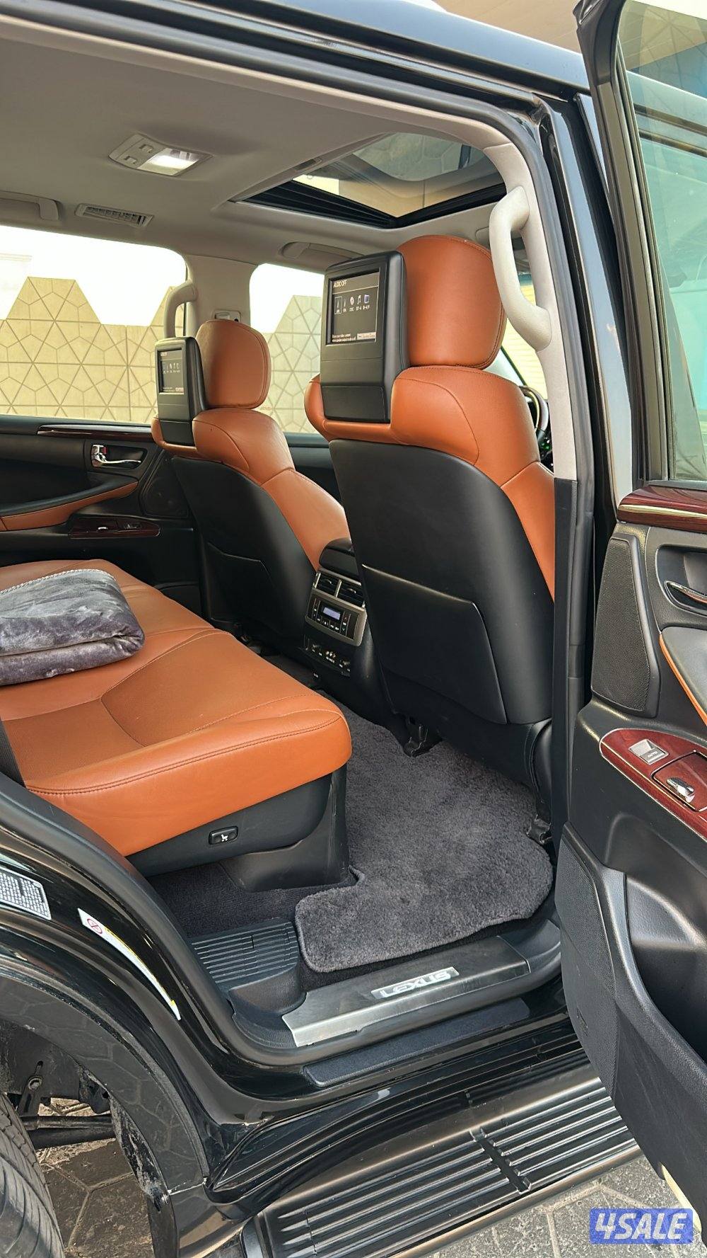 جيب لكسز Lx570 ماشي 130الف6