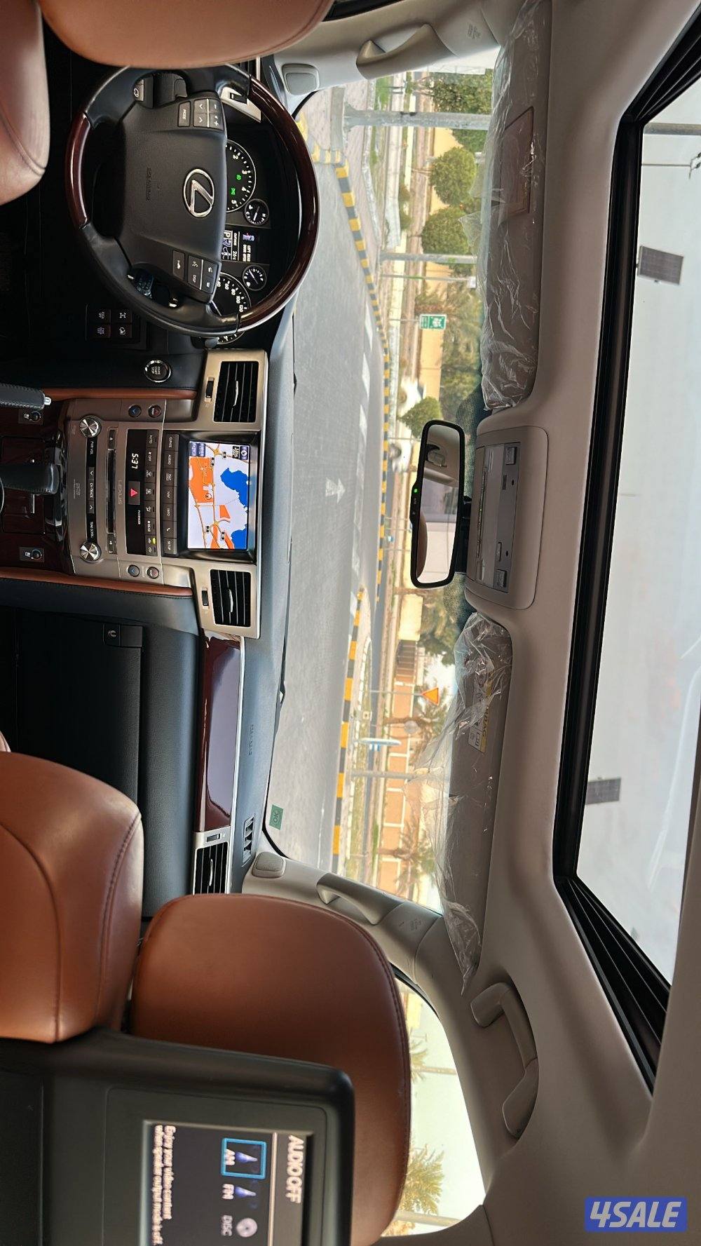 جيب لكسز Lx570 ماشي 130الف8