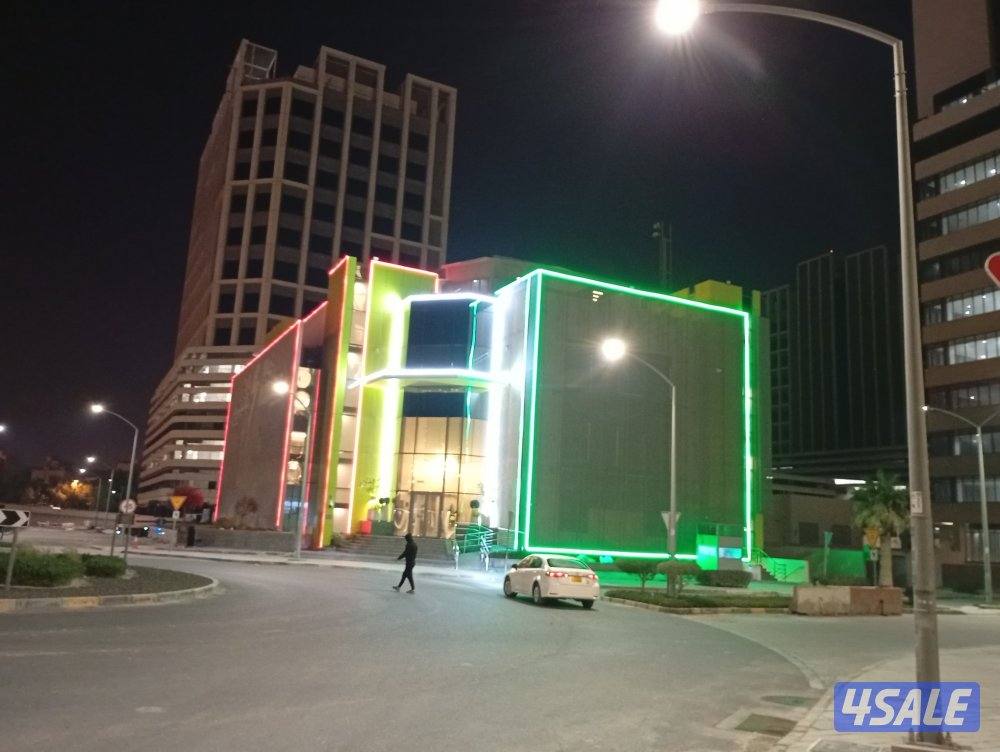 فنى كهربائى خدمه فوريه ٢٤ فى مكان داخل الكويت الحبيبه15