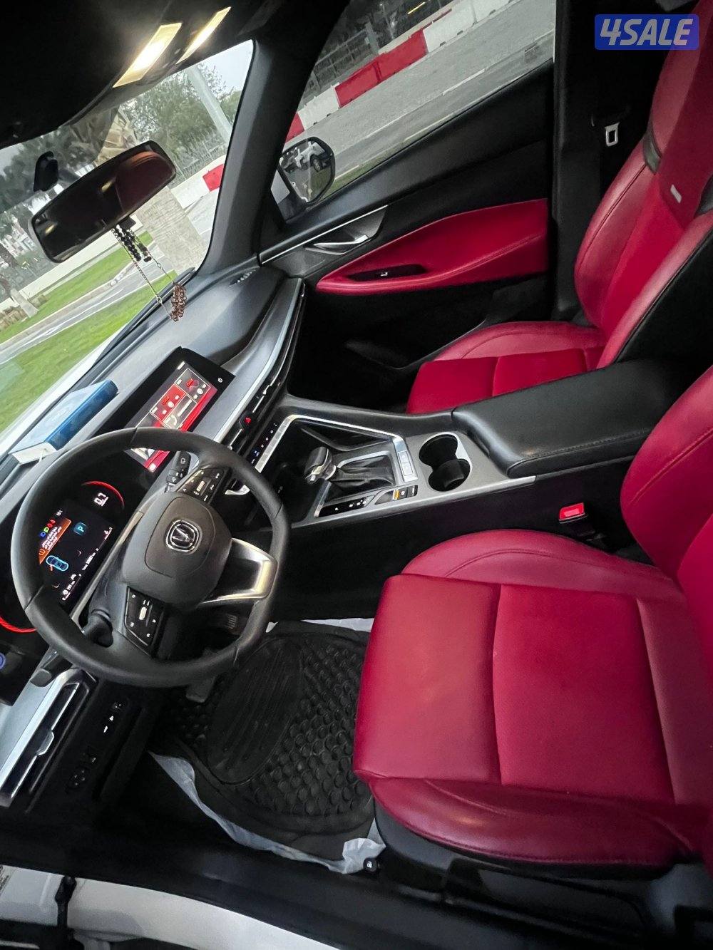 للبيع سيارة شانجان cs35 plus5