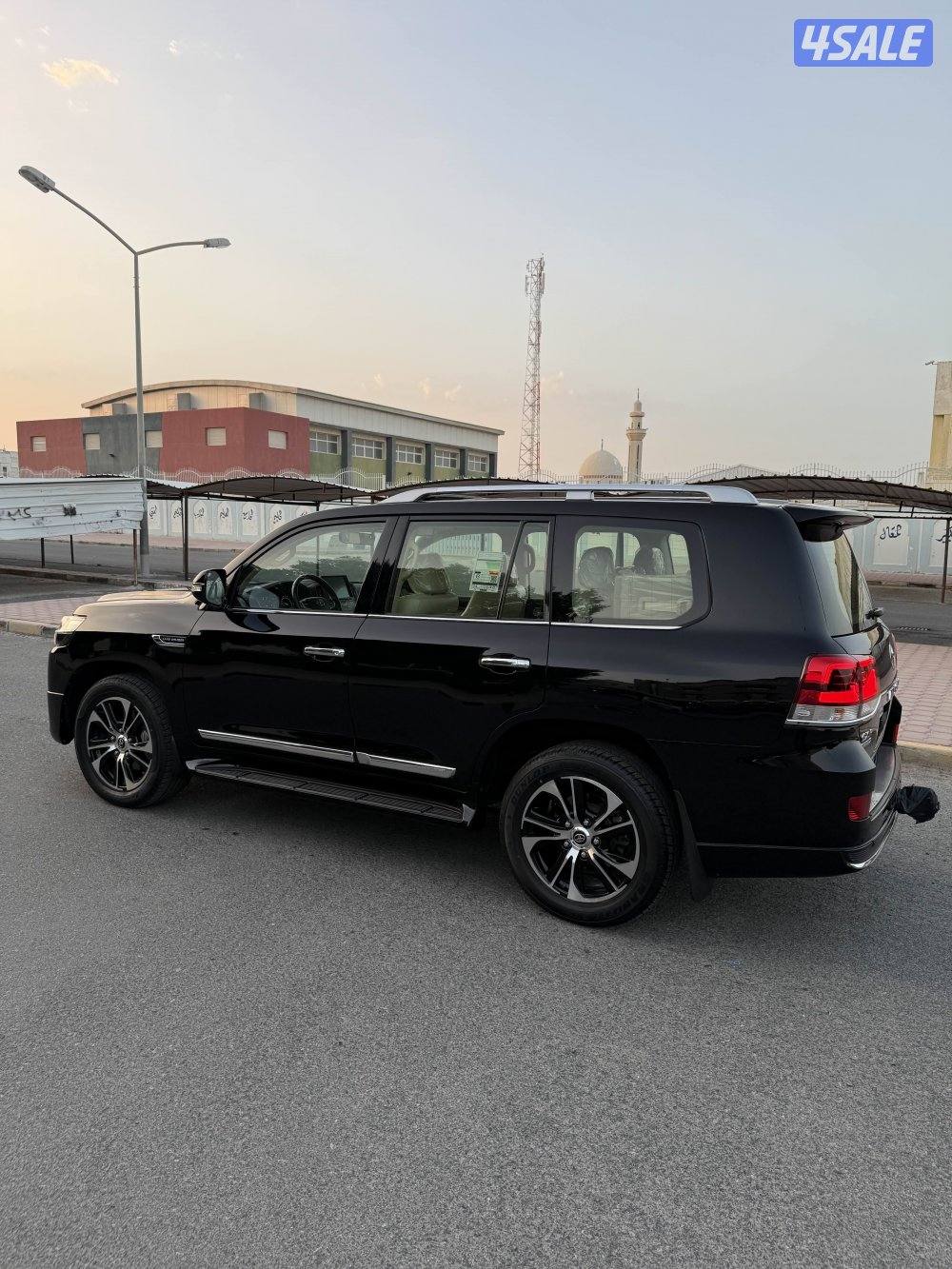 لاند كروزر GX_R تورنق 8 سلندر 20212