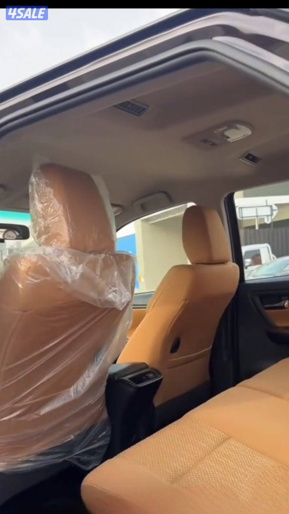 سيارة فورتنر 2026 اللون بني ، ماشية 1050مادخلت السيرفس الاول مجانا3