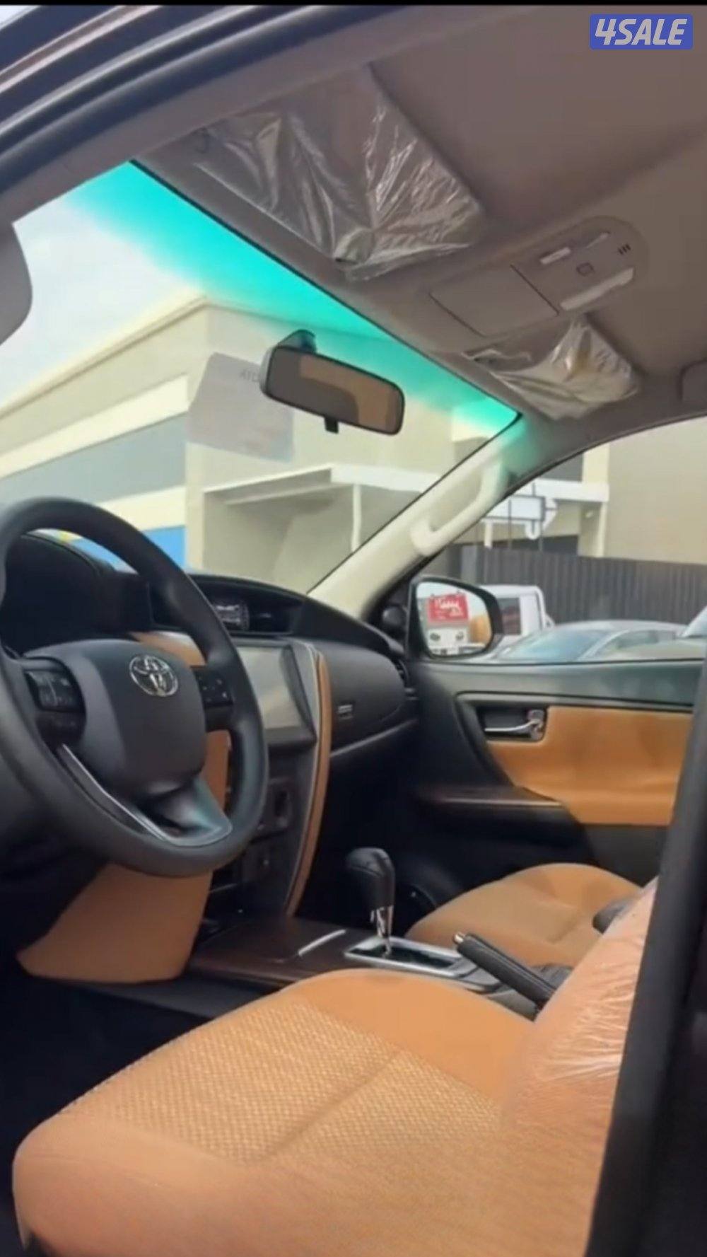 سيارة فورتنر 2026 اللون بني ، ماشية 1050مادخلت السيرفس الاول مجانا4