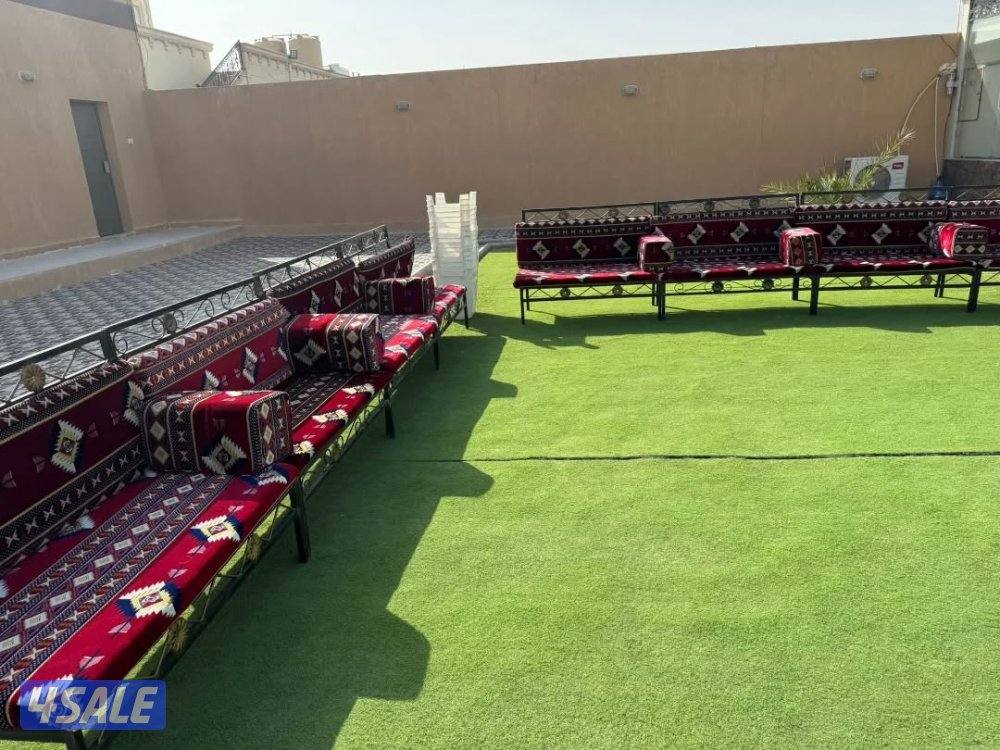 تاجير كراسي وطاولات مضبط حفله الكويت مع زينه3