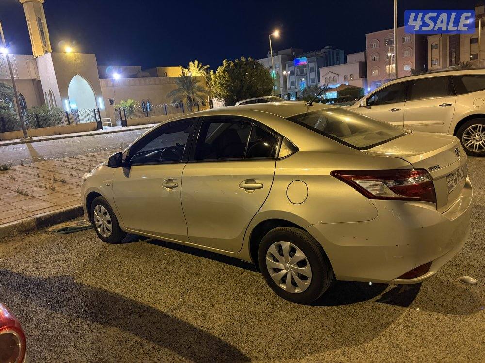 للبيع تويوتا يارس5