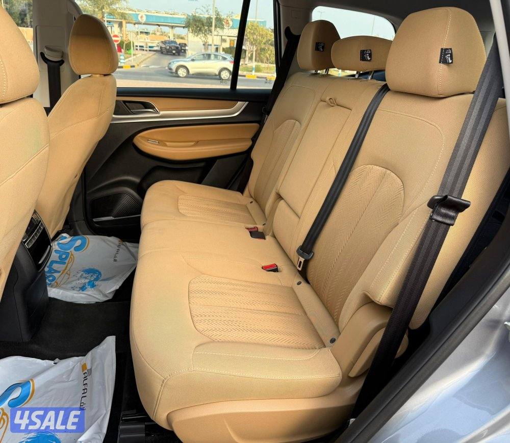 بحالة الوكالة جيب ام جي MG RX8 موديل 2023 صبغ الوكالة عليه حماية بدي10