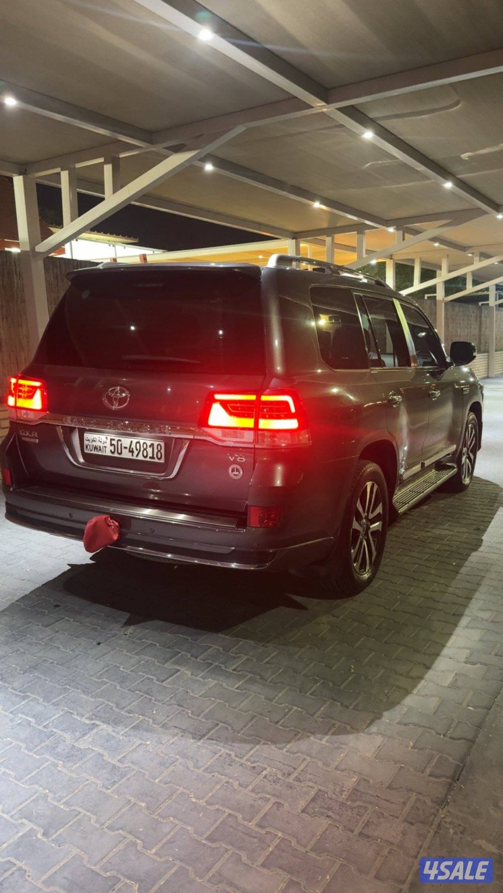 لاندكروزر قراند تورنق1