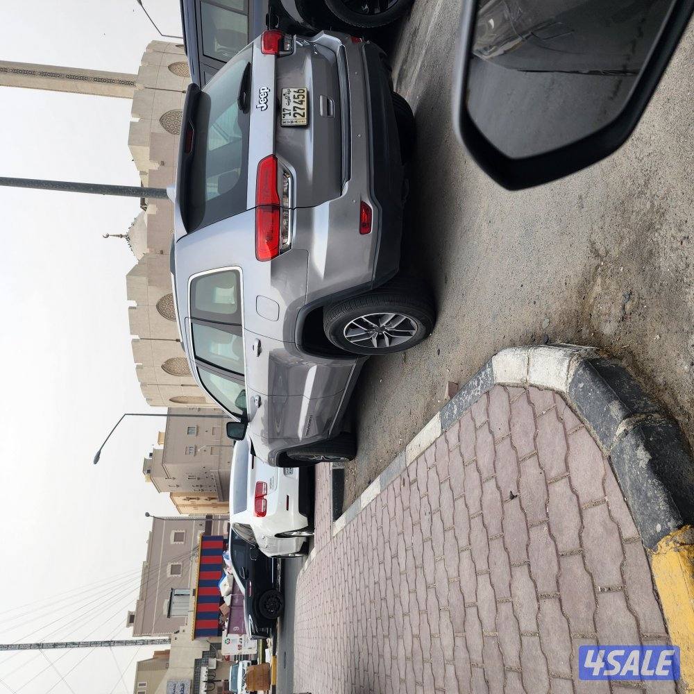 لبيع جيب جراند شروكي مديل ٢٠١٩ عداد ١٨٠لف2