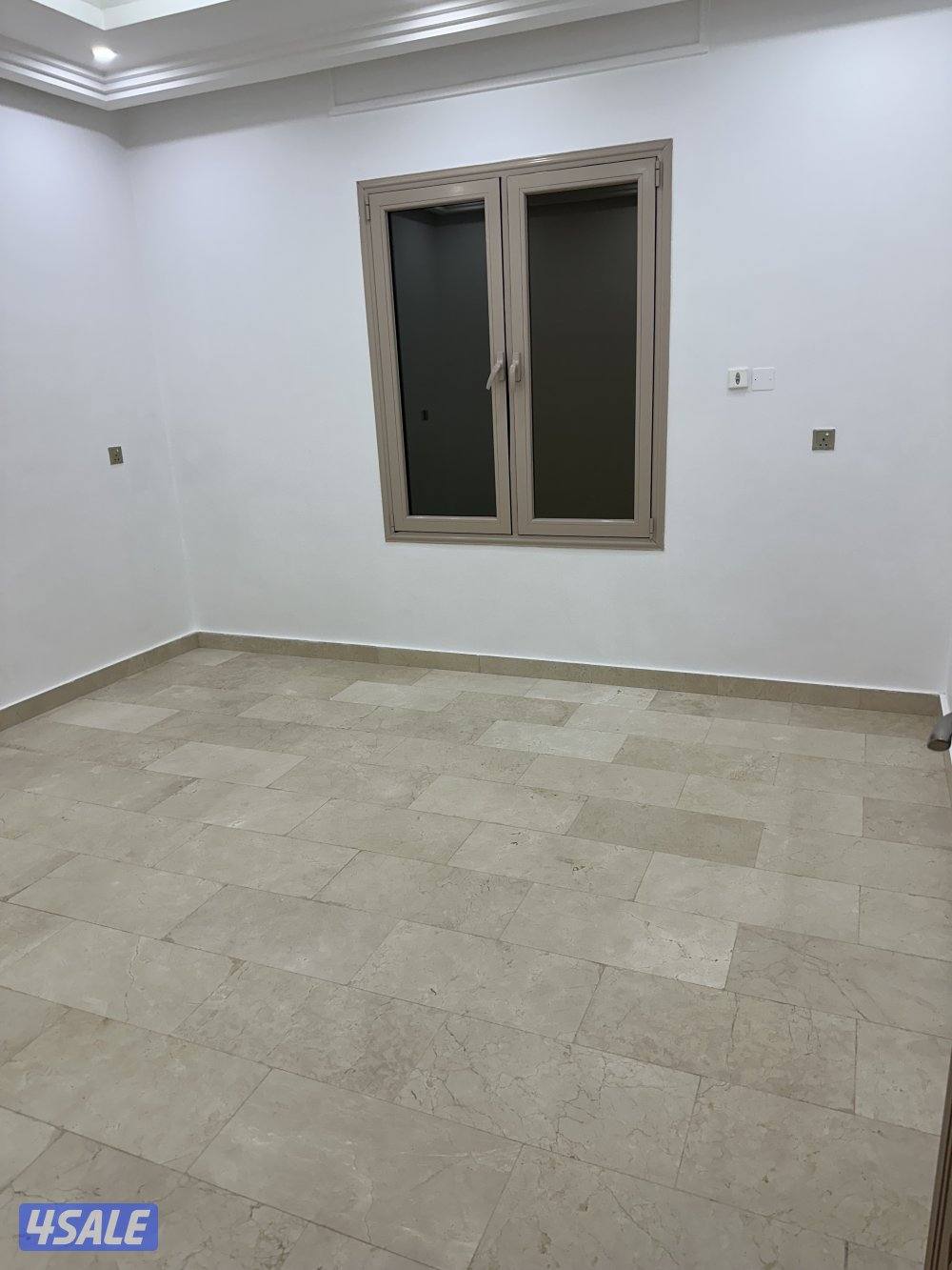 ايجار شقة في فنيطيس6