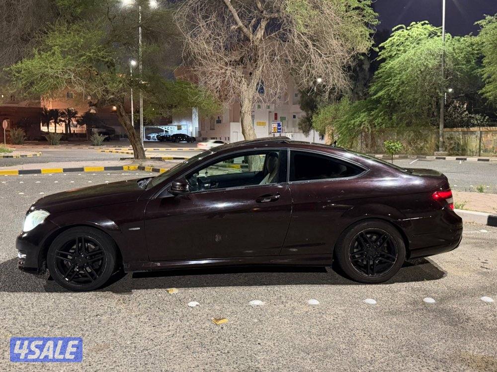مرسيدس C250 موديل 20121