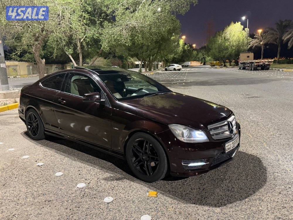 مرسيدس C250 موديل 20126