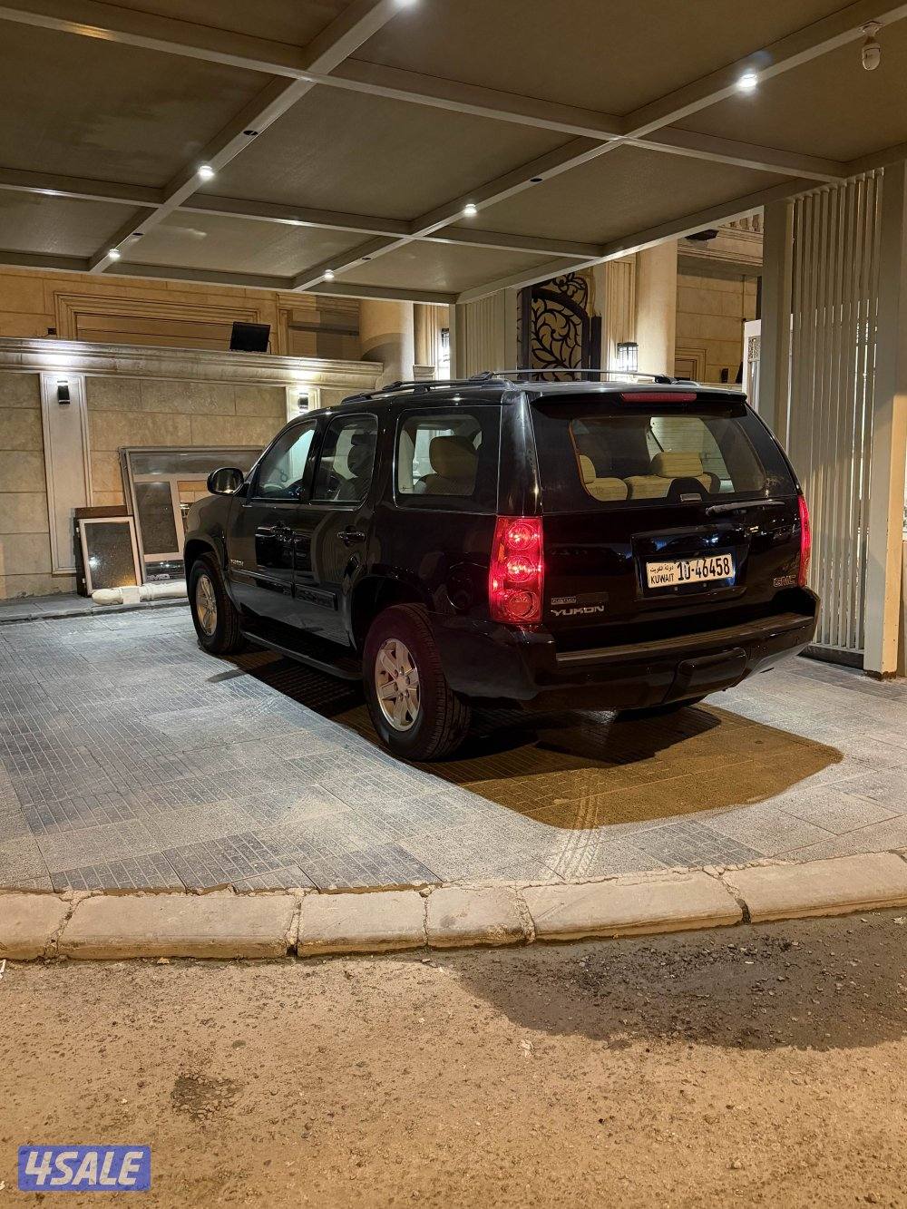 للبيع يوكن ٢٠١١ صبغ الوكاله  ما عدا قطعه2