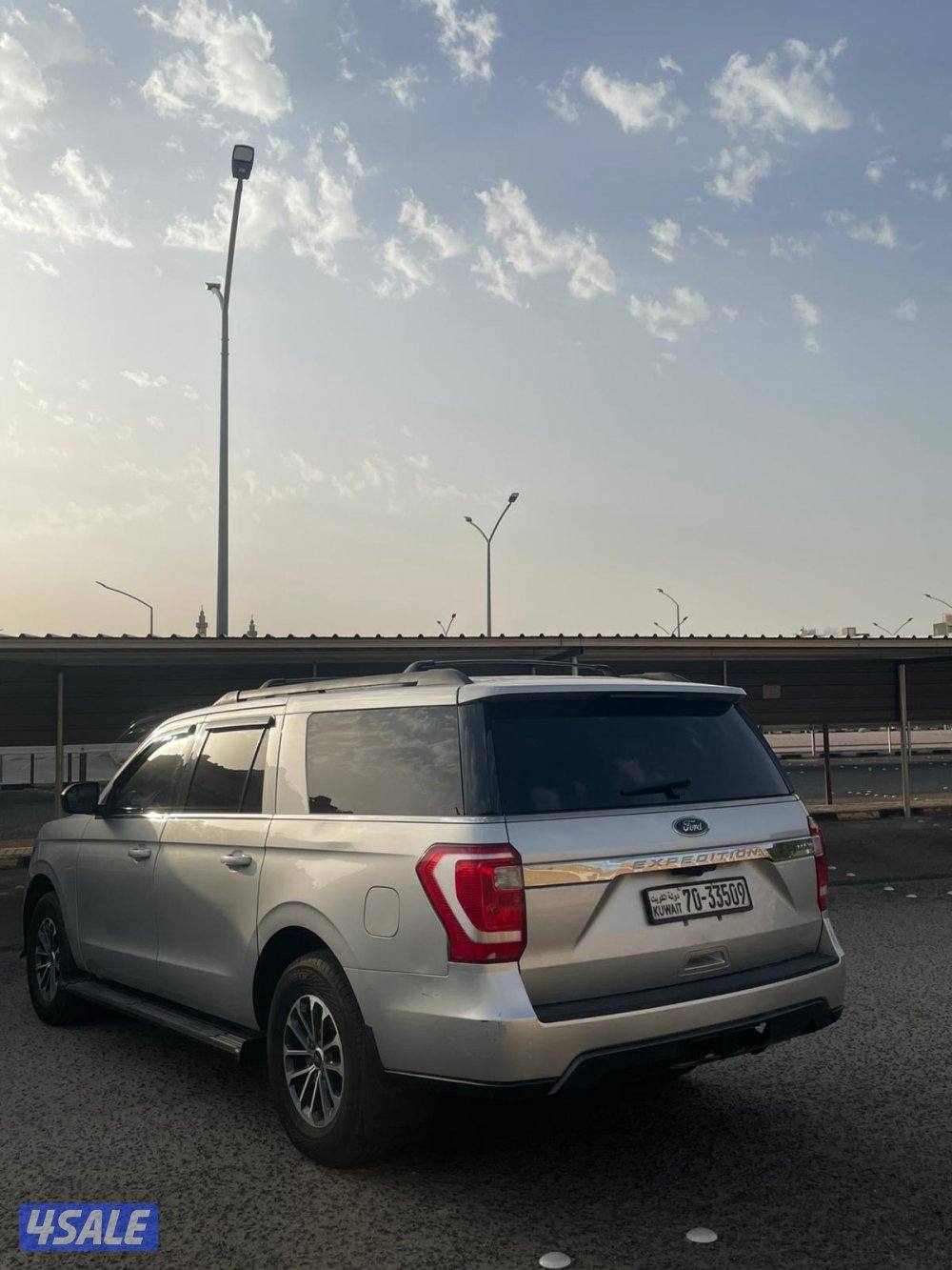 للبيع اكسبدشن شاصي طويل دبل قير4