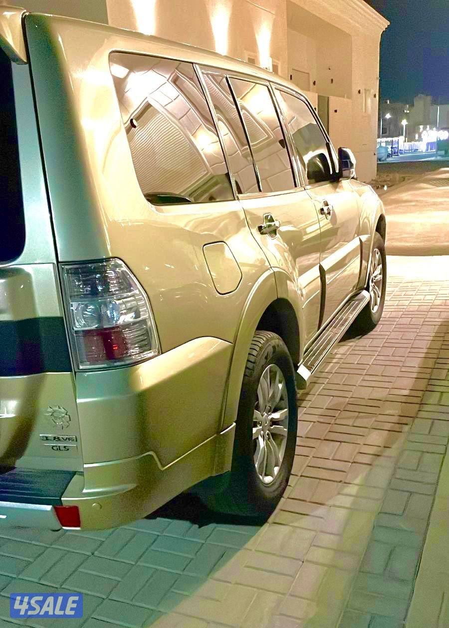 للبيع باجيرو المالك اول0