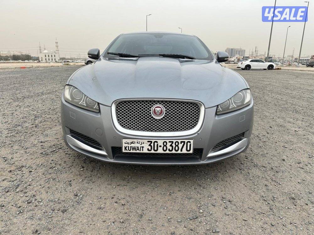 جاكوار XF بورتفوليو اعلى فئة صبغ وكالة ٢٠١٥0