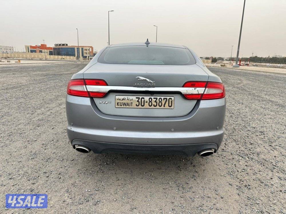 جاكوار XF بورتفوليو اعلى فئة صبغ وكالة ٢٠١٥2