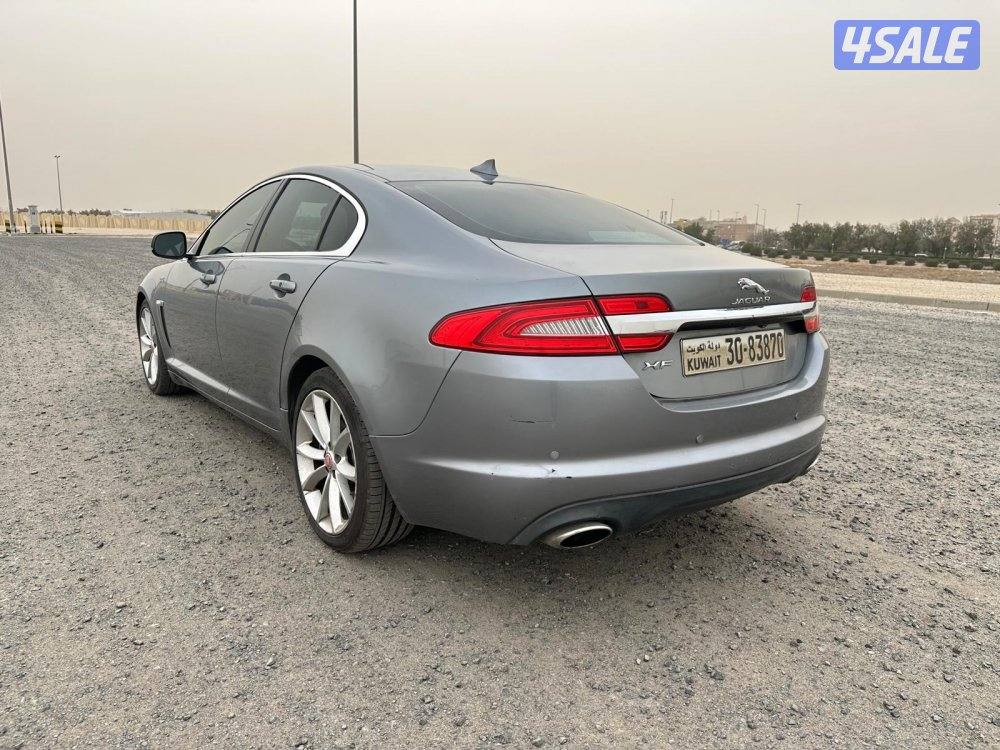 جاكوار XF بورتفوليو اعلى فئة صبغ وكالة ٢٠١٥1