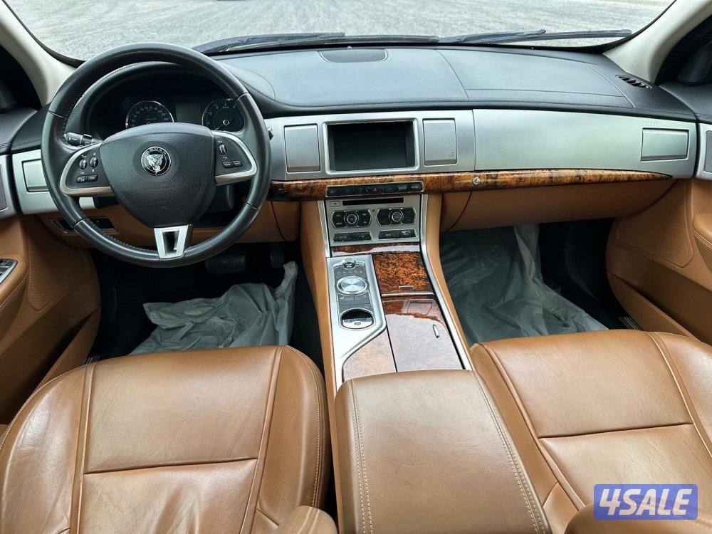 جاكوار XF بورتفوليو اعلى فئة صبغ وكالة ٢٠١٥9