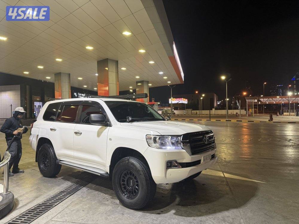 للبيع لاند كروزر ستاندر1