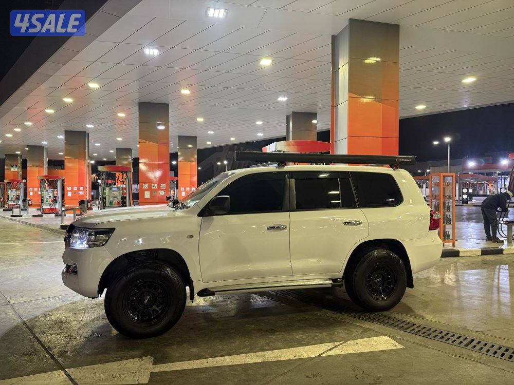 للبيع لاند كروزر ستاندر3