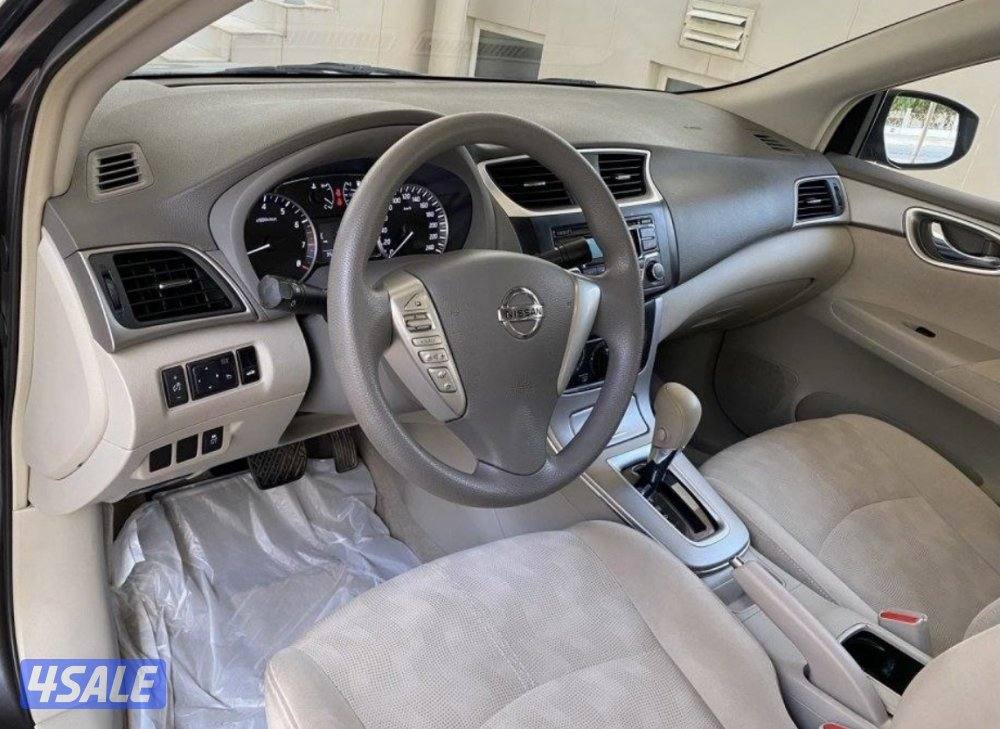 نيسان سنترا موديل ٢٠١٤ ممشى ٩٠ ألف فقط شرط الفحص6
