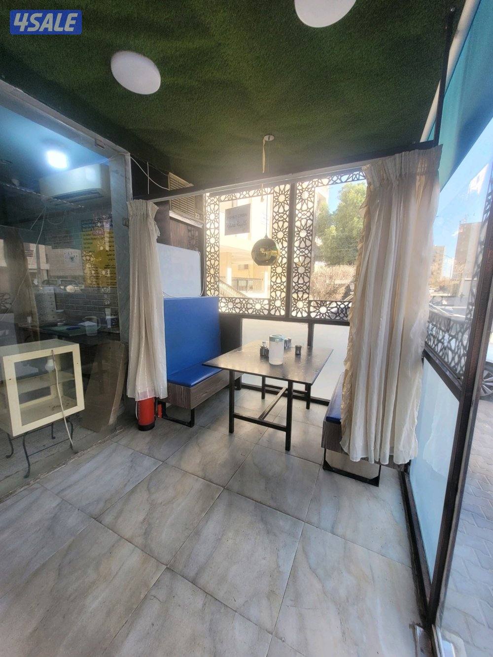 للبيع مطعم هندي في منطقة المهبوله عند شارع المطعم7